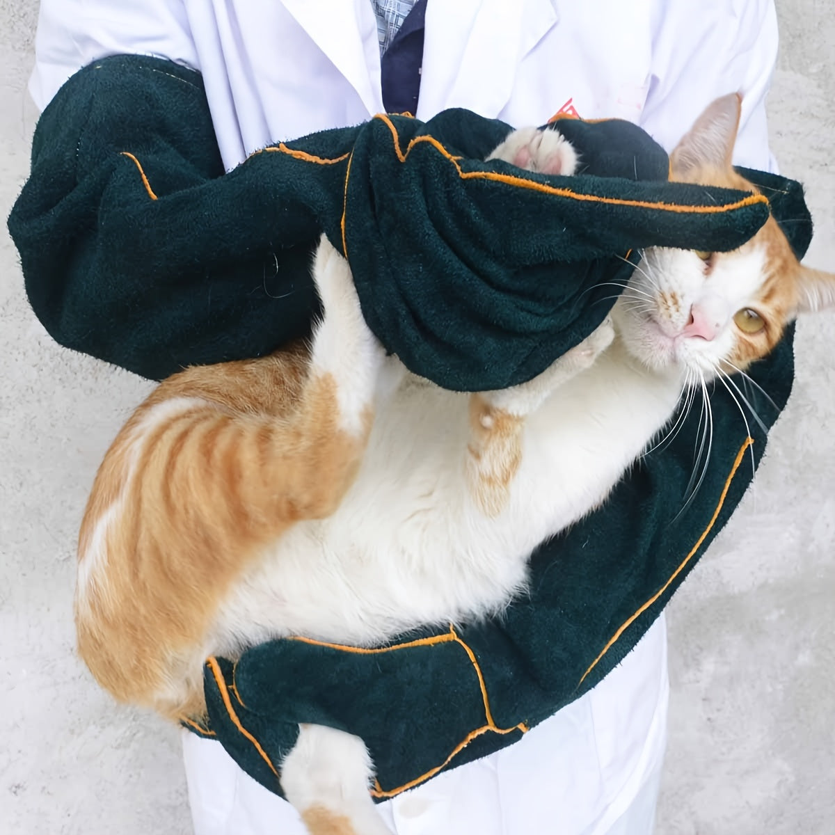 Cat or Dog Bite/Scratch-Resistant Safety Gloves